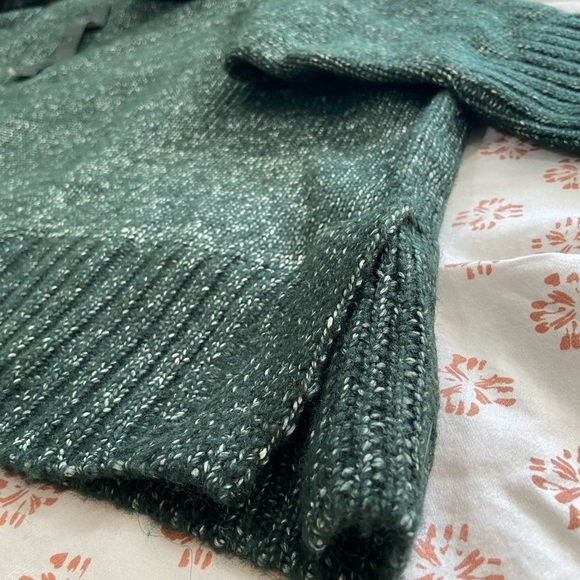 Emerald Green Comfy Sweater from Banana Republic sz Large - Picture 3 of 4